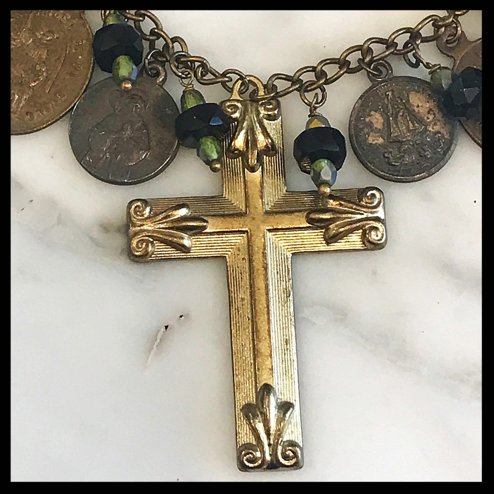 Vintage Religious Medallion & Cross‎ Charm Necklace - Picture 2 of 7